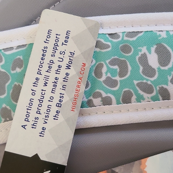 High Sierra Curve Backpack 18.5" - Picture 13 of 16